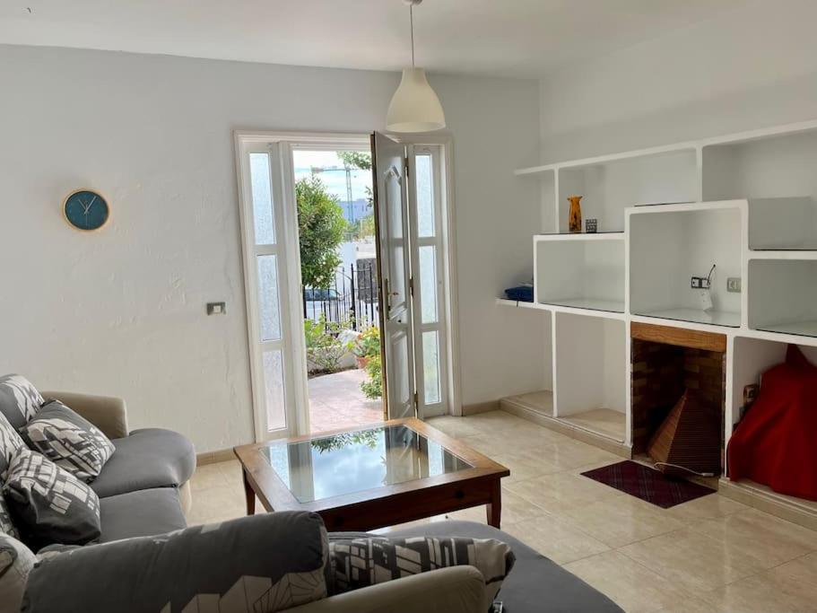 Playa Chica Apt With Terrace 100 M From The Sea Puerto del Carmen  Exterior foto