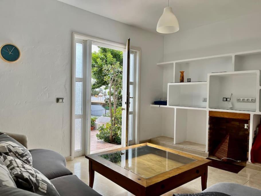 Playa Chica Apt With Terrace 100 M From The Sea Puerto del Carmen  Exterior foto